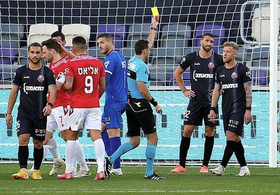 ברסקי סופג צהוב מריינשרייבר, הערב בבלומפילד // צילום: אלן שיבר